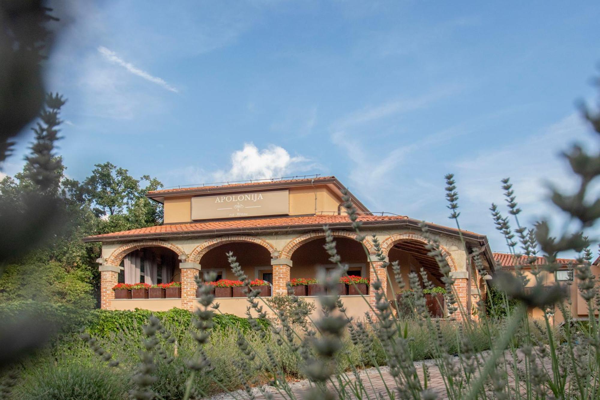 Residence Apolonija Guest House Sezana ภายนอก รูปภาพ