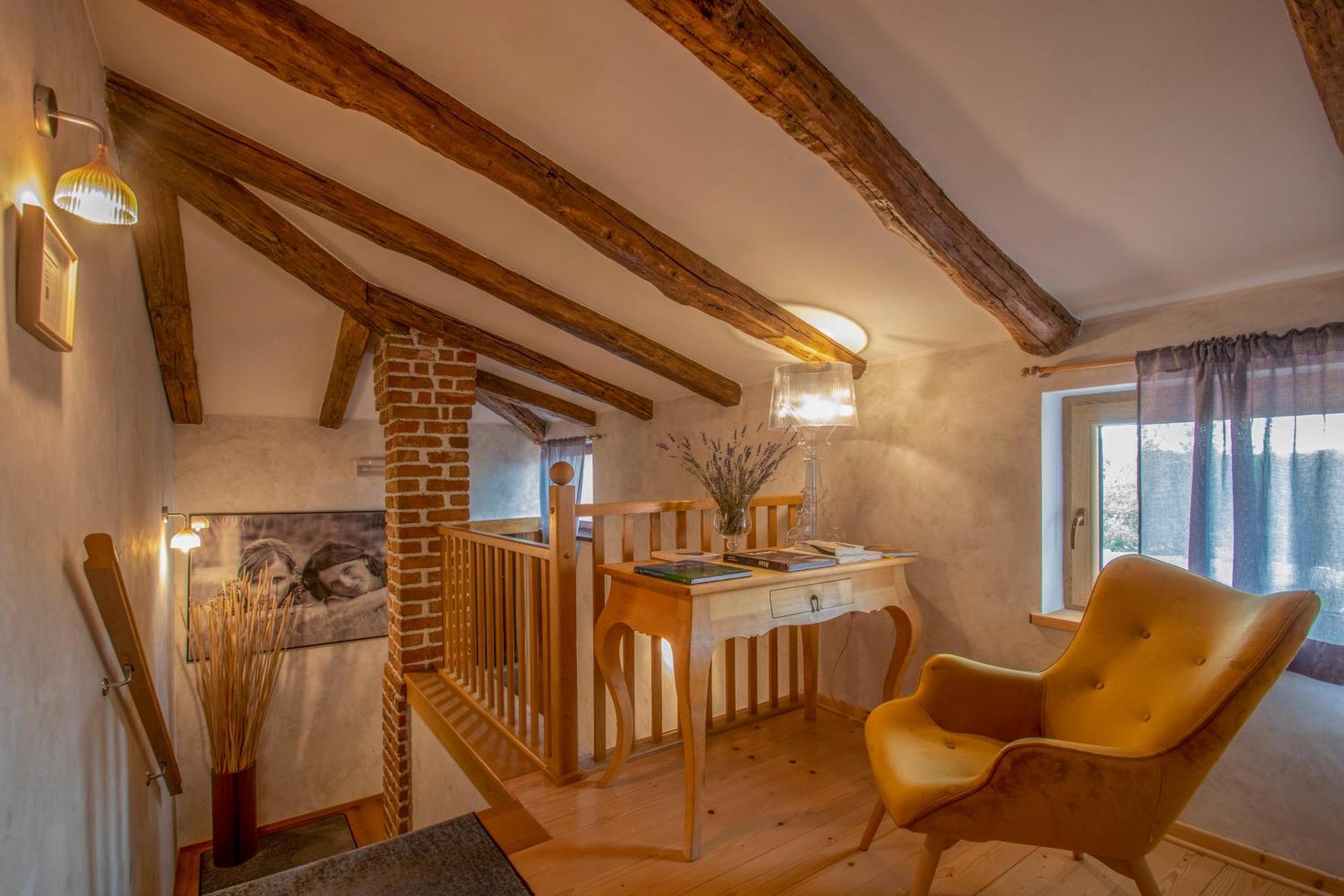 Residence Apolonija Guest House Sezana ภายนอก รูปภาพ