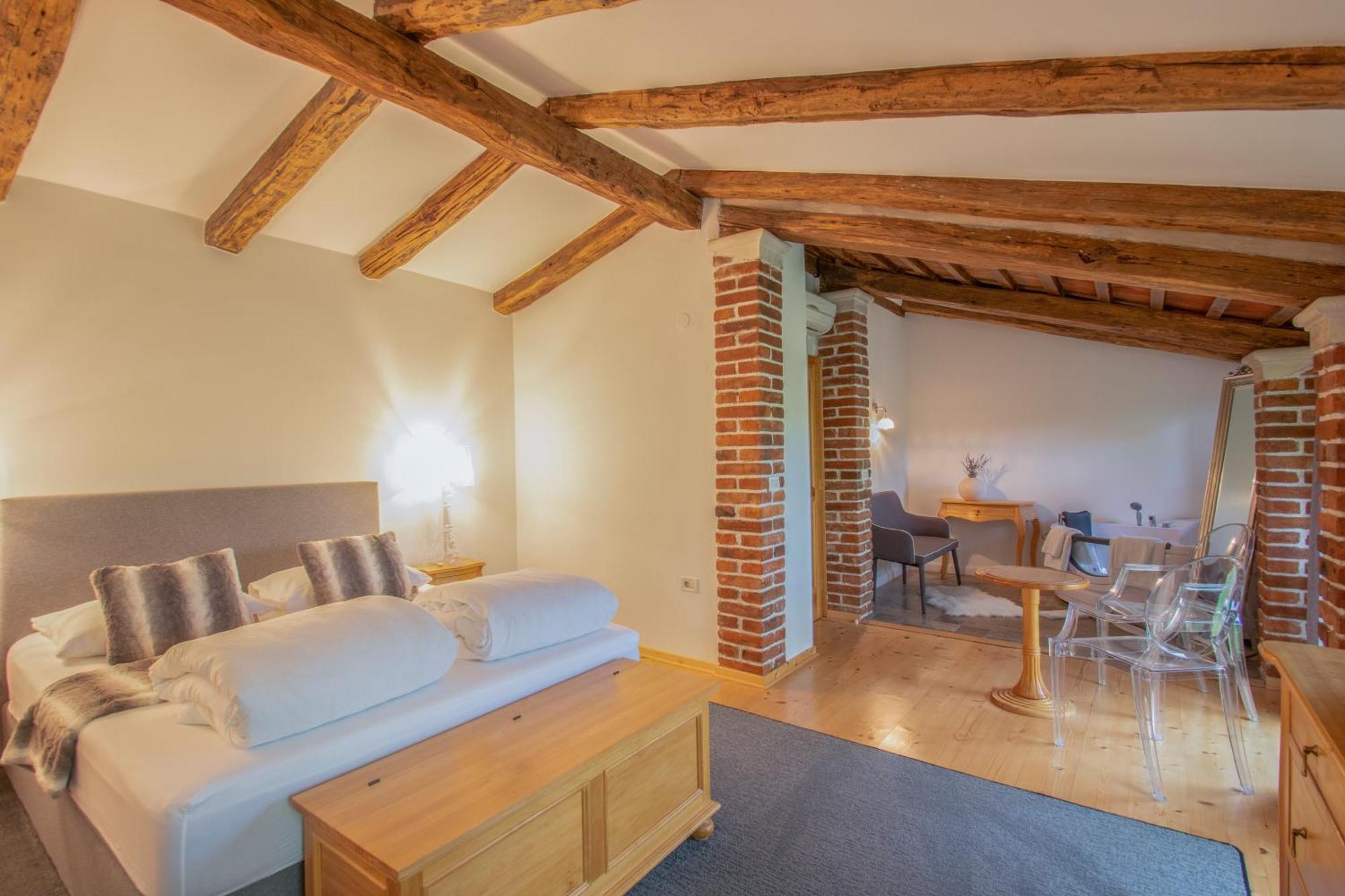 Residence Apolonija Guest House Sezana ภายนอก รูปภาพ