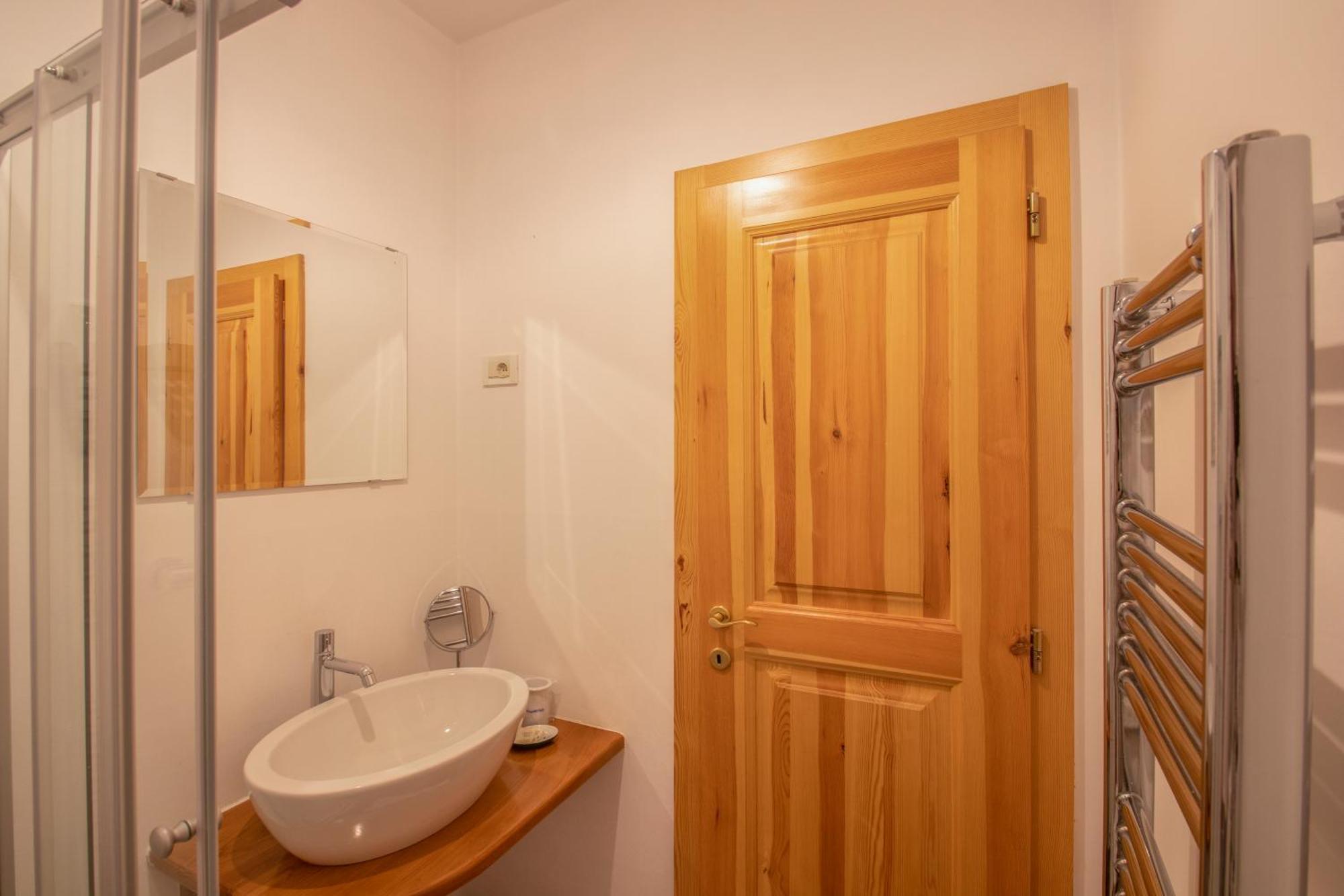 Residence Apolonija Guest House Sezana ภายนอก รูปภาพ
