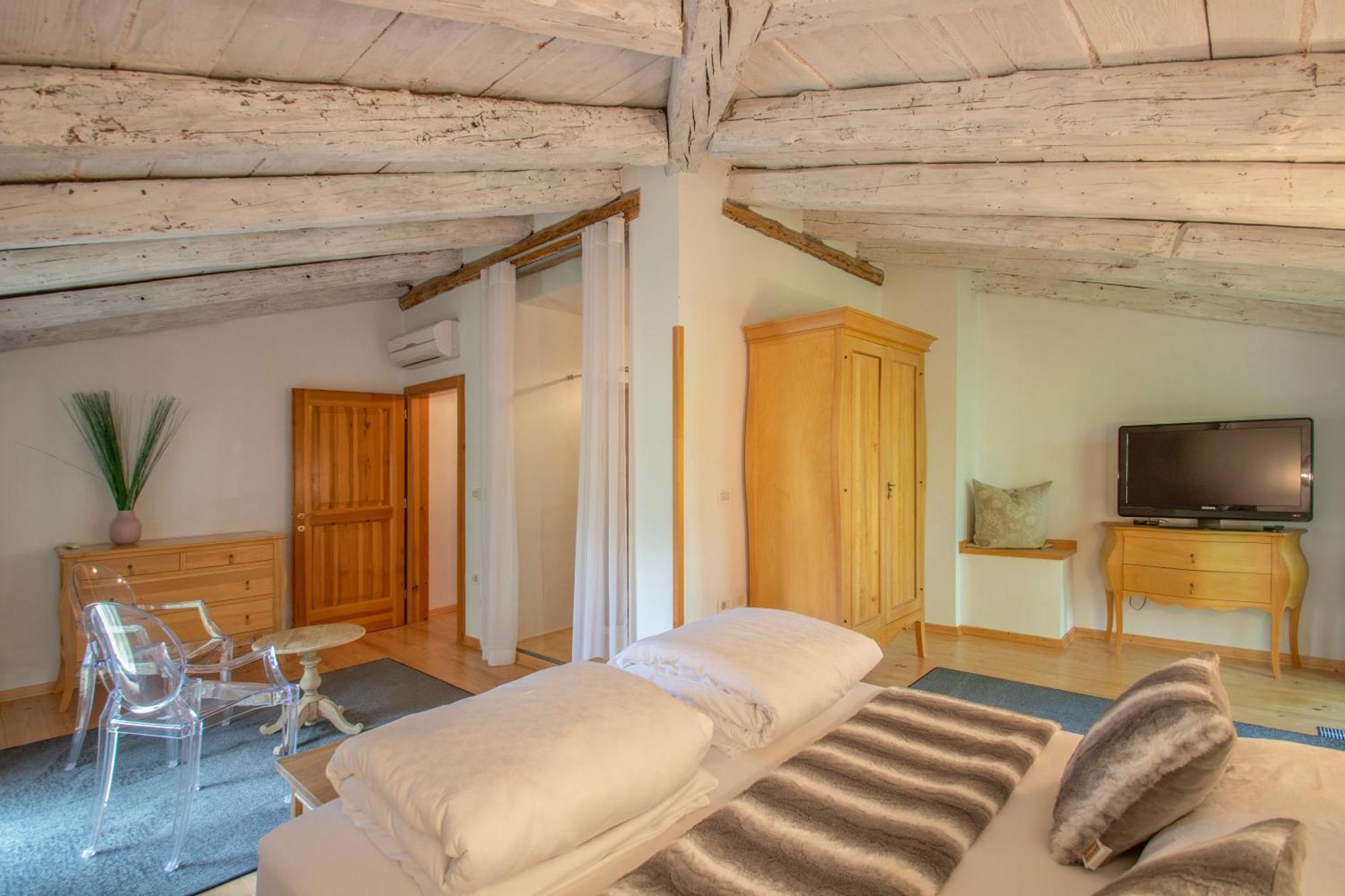Residence Apolonija Guest House Sezana ภายนอก รูปภาพ